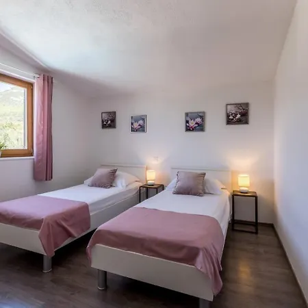Villa Stari Hill Willa Kaštel Stari