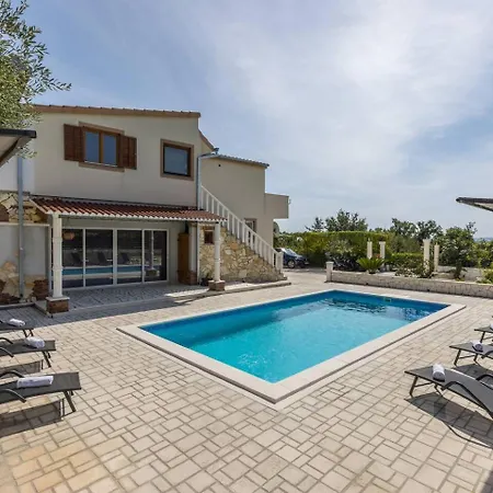 Villa Stari Hill