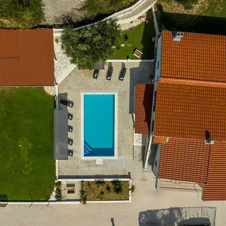 Villa Stari Hill *