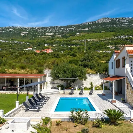 Villa Stari Hill Kaštel Stari
