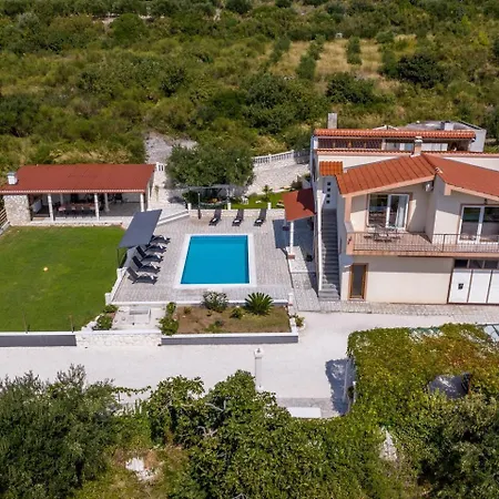 Villa Stari Hill