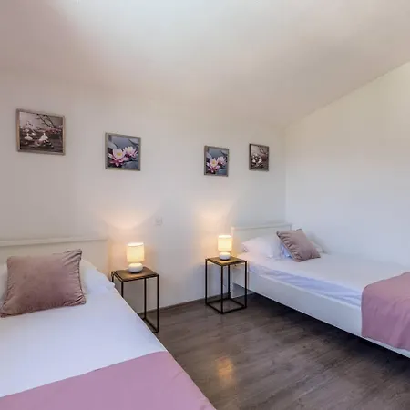 Villa Stari Hill Vila *